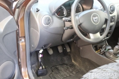 Dacia-Duster-2013-Tempomat-beszerelés-AP900_05