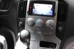 Hyundai-H1-2012-Tempomat-AP900C-Tolatokamera-rendszam_1697