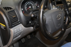 Kia-Carnival-2007-Tempomat-AP900_2003