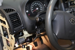 Kia-Carnival-2008-Tempomat-AP900_2009
