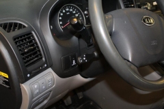 Kia-Carnival-2008-Tempomat-AP900_2010