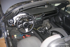 Mazda-MX-5-Tempomat-beszerelés_02