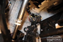 Mitsubishi-Lancer-2014-Tempomat-beszerelés-AP900Ci_02