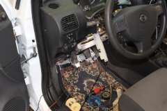Opel-Combo-C-2004-Tempomat-AP900-Kihangosito-Parrot-Tolatoradar-Valeo-Schild-Laszlo_2982