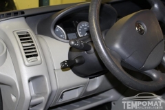 Opel Vivaro - Tempomat beszerelés (AP900Ci)_03