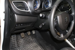 Suzuki-Baleno-2018-Tempomat-AP900-Tolatokamera-rendszamkeret_3783