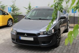 Mitsubishi Lancer 2009 – Tempomat (AP900C, CM30) Tolatókamera (rendszám)